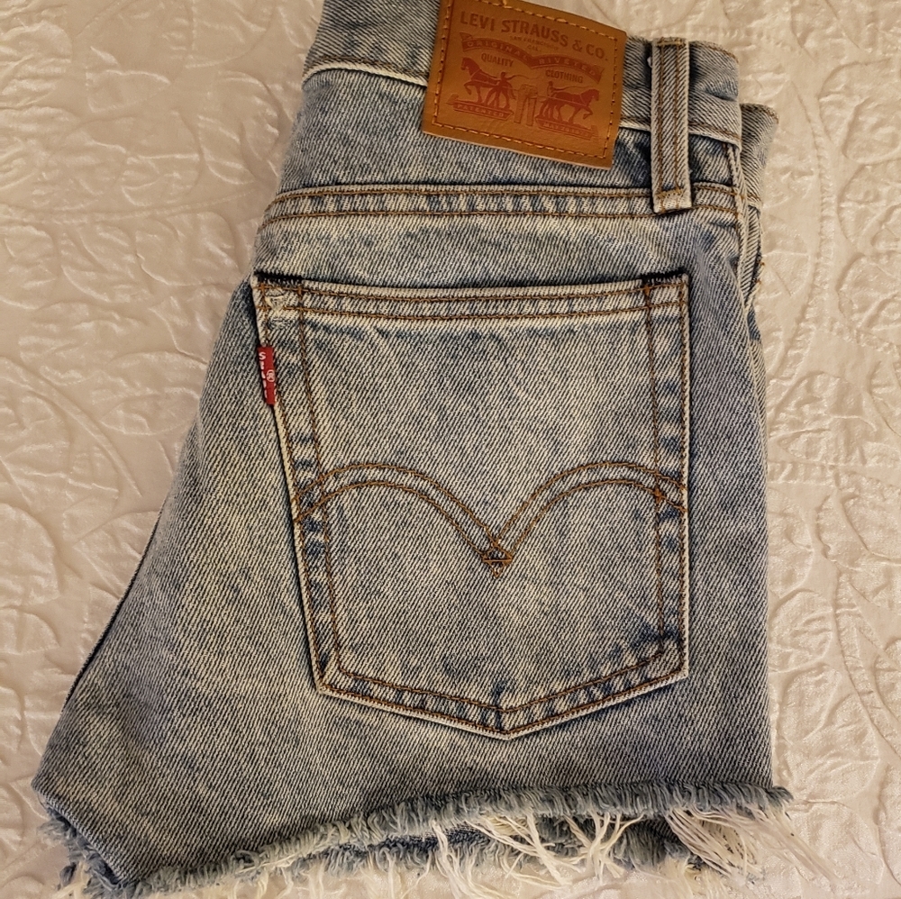 Levi's Jean shorts size 24